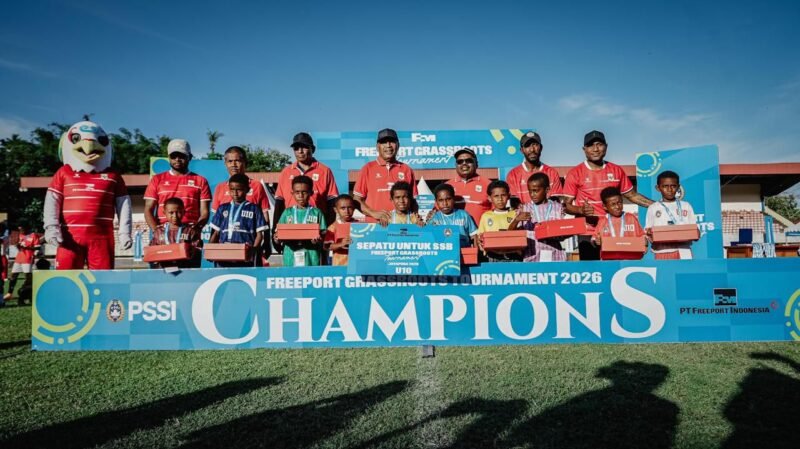 SSB Putra Yeabhu meraih juara pertama pada kategori U-12, diikuti SSB Nafri sebagai juara kedua, SSB Batik di tempat ketiga, dan SSB Waena sebagai Juara keempat. (Foto: Dokumen PTFI)