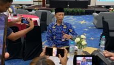 Kepala Disdukcapil Kabupaten Mimika, Slamet Sutejo. (Foto: Galeri Papua/Ahmad)