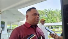 Ketua Komisi I DPRK, Alfian Akbar Balyanan, usai Rapat Dengar Pendapat (RDP) bersama pemerintah daerah di Kantor DPRK Mimika. GaleriPapua/Kevin Kurni