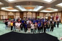 Foto bersama dalam peringatan hari buruh internasional (May Day) yang berlangsung di Multipurpose Room Kuala Kencana, Mimika, Papua Tengah, Jumat (1/5/2026). (Foto: Galeri Papua/Ahmad)
