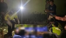 Polisi saat melakukan respon TKP kecelakan tunggal di KM 7, Jalan Poros Mapurujaya yang menewaskan seorang pengendara sepeda motor, Selasa (5/5/2026). (Foto: Istimewa)