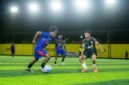 SMA Negeri 7 menghadapi SMK Negeri 1 pada babak penyisihan Kapolda Cup II Mini Soccer 2026 tingkat SMA se-Kabupaten Mimika di Goldstone Arena, Timika, Rabu (13/5/2026) sore. (Foto: Istimewa/Fernando Rio)