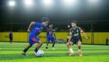 SMA Negeri 7 menghadapi SMK Negeri 1 pada babak penyisihan Kapolda Cup II Mini Soccer 2026 tingkat SMA se-Kabupaten Mimika di Goldstone Arena, Timika, Rabu (13/5/2026) sore. (Foto: Istimewa/Fernando Rio)