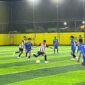 SMK Hermon melakoni SMA Negeri 6 dalam laga lanjutan Kapolda Cup II Mini Soccer 2026 tingkat SMA se-kabupaten Mimika pada Sabtu (16/5/2026) malam di Goldstone Arena, Timika. (Foto: Galeri Papua/Endy Langobelen)