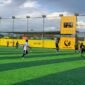 Suasana pertandingan antara SMKN 3 melawan SMA STN dalam babak penyisihan grup terakhir Turnamen Mini Soccer Kapolda Cup II di Goldstone Arena, Minggu (17/5/2026). (Foto: Galeri Papua/Ahmad)
