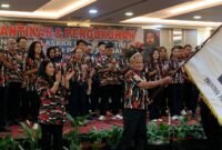 Momen pelantikan pengurus Laskar Merah Putih (LMP) Markas Daerah Papua Tengah, di Ballroom Hotel Horison Diana Timika, Senin (18/5/2026). (Foto: Galeri Papua/Ahmad)