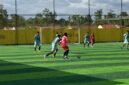 Pertandingan SMKN 1 melawan SMA Taruna dalam laga perempat final perebutan tiket semifinal Turnamen Mini Soccer Kapolda Cup II di Goldstone Arena, Selasa (19/5/2026). (Foto: Galeri Papua/Ahmad)