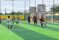 Laga semifinal Turnamen Mini Soccer Kapolda Cup II antara SMA Taruna melawan SMA YPPGI Mimika Di Goldstone Arena, Rabu (20/5/2026). (Foto: Galeri Papua/Ahmad)
