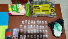 Sejumlah barang bukti yang diamankan polisi. (Foto: SatResnarkoba)