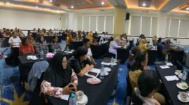 Suasana Workshop tujuh dimensi lansia tangguh bagi tenaga kesehatan dan kader Kabupaten Mimika, di Ballroom Hotel Horison Ultima, Selasa (26/5/2026). (Foto: Galeri Papua/Ahmad)