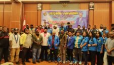 Para pimpinan organisasi kepemudaan, KNPI, dan organisasi Cipayung se-Tanah Papua berfoto bersama usai deklarasi dukungan kepada Sopater Sam untuk maju sebagai calon Ketua Umum DPP KNPI di Kota Jayapura, Papua, Senin, 11 Mei 2026. Galeripapua/Istimewa
