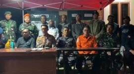 Konferensi Pers Kapolres Biak Numfor bersama tim gabungan dalam menangani Kejadian Pasca ledakan Bom yang diduga berasal dari Jaman Perang Dunia II. (Foto: Istimewa/Humas Polres Biak Numfor)