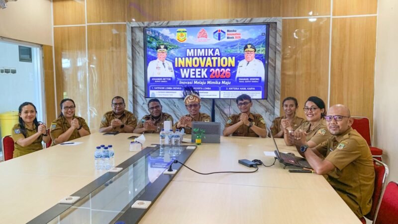 Foto bersama usai konferensi pers di ruang rapat kantor BRIDA Kabupaten Mimika, Selasa (2/6/2026). (Foto: Galeri Papua/Ahmad)