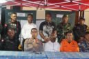 Kapolres Biak Numfor bersama tim gabungan melaksanakan Konferensi Pers terkait perkembangan lanjutan pasca ledakan di lokasi kejadian pada rabu (3/6/2026) malam. (Foto: Istimewa/Humas Polres Biak Numfor)