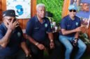 (Dari kanan) Direktur Executive Vice President Sustainable Development PT Freeport Indonesia, Claus wamafma; Bupati Mimika, Johannes Rettob; dan Wakil Bupati, Emanuel Kemong bertemu awak media usai mengunjungi stand yang ada di Expo Lingkungan di Halaman Eme Neme Yauware. (Foto: Galeri Papua/Kevin Kurni)