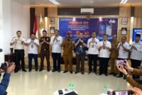 Foto bersama pada pembukaan sosialisasi Identitas Kependudukan Digital (IKD) di Aula Kantor Disdukcapil Kabupaten Mimika, Papua Tengah, Senin (8/6/2026). (Foto: Galeri Papua/Ahmad)