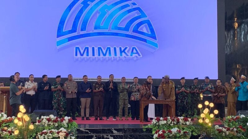 Launching MIW yang ditandai dengan penekanan tombol digital di Graha Eme Neme Yauware, Selasa (9/6/2026). (Foto: Galeri Papua/Ahmad)