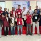 Foto bersama usai kegiatan penjemputan dan pelepasan siswa-siswi ADEM tahun 2023 yang digelar Dinas Pendidikan dan Kebudayaan Provinsi Papua Tengah di Aula SMP Negeri 2 Mimika, Jalan Budi Utomo, Timika, Rabu (10/6/2026). (Foto: Galeri Papua/Endy Langobelen)