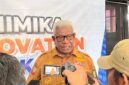 Bupati Mimika, Johannes Rettob. (Foto: Galeri Papua/Endy Langobelen)