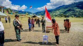 Prosesi kembalinya delapan anggota TPNPB-OPM Kodap XV Ngalum Kupel ke NKRI. (Foto: Istimewa/Koops TNI Habema)