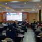 Narasumber sedang memaparkan materi kepada peserta sosialisasi di Multipurpose Room Grand Tembaga Hotel, Jumat (12/6/2026). (Foto: Galeri Papua/Ahmad)