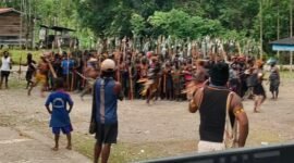Suasana di lokasi perang Kampung Amole, Distrik Kwamki Narama. (Foto: Istimewa)