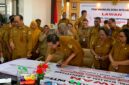 Suasana pertemuan jajaran Disdukcapil Kabupaten Mimika dalam rangka pencanangan zona integritas lawan Korupsi, Kolusi, dan Nepotisme di aula Kantor Disdukcapil, Selasa (23/6/2026). (Foto: Galeri Papua/Ahmad)