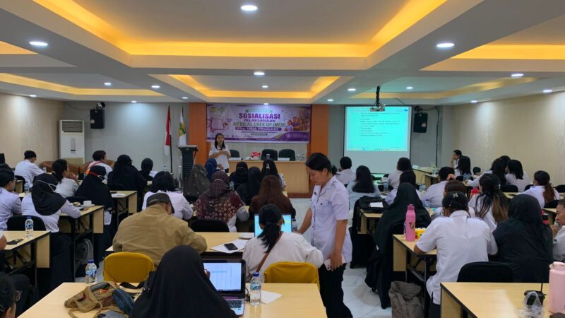 Kegiatan Sosialisasi Pelaksanaan Medical Check Up (MCU) bagi kelompok usia produktif yang digelar di Ballroom Hotel Grand Tembaga, Timika, Rabu (24/6/2026). (Foto: Galeri Papua/Ahmad)