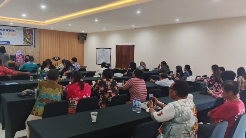 Suasana kegiatan pengembangan Kelompok Kader Asuhan Mandiri Toga di Hotel Serayu, Kamis (25/6/2026). (Foto: Galeri Papua/Kevin Kurni)