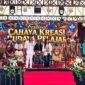 Foto bersama dewan juri dan para peserta lomba bertutur cerita rakyat pada Festival Cahaya Kreasi Budaya Pelajar Papua Tengah, Jumat (26/6/2026). (Foto: Galeri Papua/Endy Langobelen)