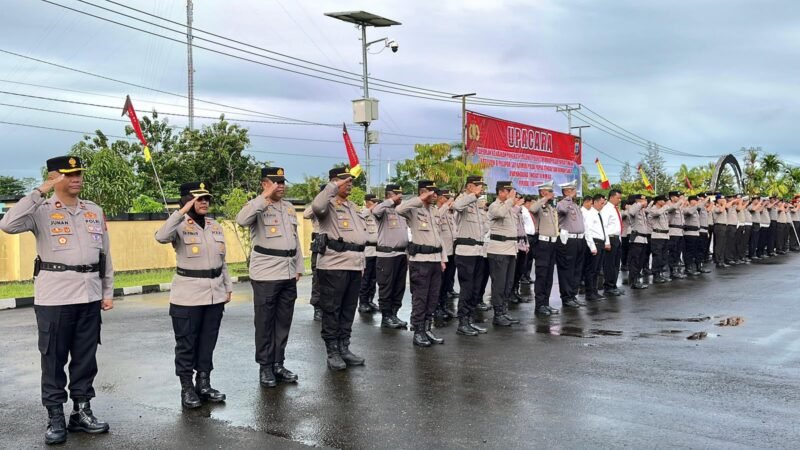 Upacara kenaikan pangkat di Polres Mimika, Selasa (30/6/2026). (Foto: Humas Polres Mimika)