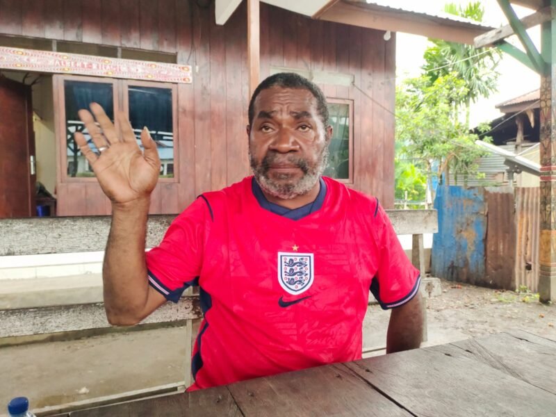 Ketua Dewan Adat Mamberamo Raya, Albert Bilasi. GaleriPapua/Ikbal Asra