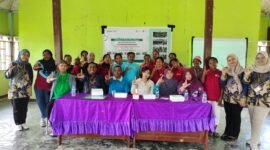 LKC Dompet Dhuafa - Foto Bersama usai penutupan Program Kawasan Sehat di Kampung Bagia, Kabupaten Keerom, Papua, Jumat, 19 Juni 2026, yang melibatkan warga, kader kesehatan, tenaga kesehatan, serta perwakilan LKC Dompet Dhuafa Papua. GaleriPapua/Ikbal Asra