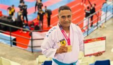 Bripka Thonci Wanggai, yang berhasil menyabet Juara I Kumite -70 kg U-30+ dalam kejuaraan Karate Kapolri Cup 2026 di GOR Nambo Jaya, Banten, Minggu 28 Juni 2026. (Foto: Istimewa).