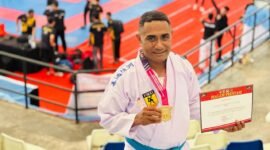 Bripka Thonci Wanggai, yang berhasil menyabet Juara I Kumite -70 kg U-30+ dalam kejuaraan Karate Kapolri Cup 2026 di GOR Nambo Jaya, Banten, Minggu 28 Juni 2026. (Foto: Istimewa).