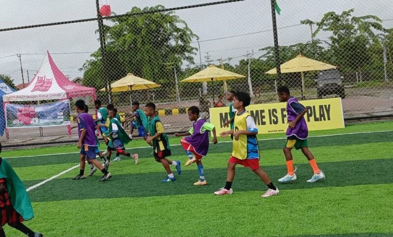 Para pemain SSB Amungsa menjalani pemusatan latihan di Goldstone Arena. (Foto: Istimewa)