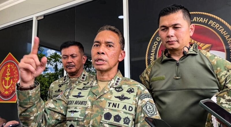 Panglima Komando Gabungan Wilayah Pertahanan III, Letjen TNI Lucky Avianto. (Foto: Galeri Papua/Endy Langobelen)