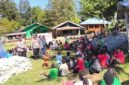 Kegiatan silaturahmi yang dirangkaikan dengan penyaluran bantuan sembako kepada warga di Ilaga, Kabupaten Puncak, Selasa (7/7/2026). (Foto: Istimewa)