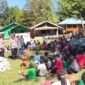 Kegiatan silaturahmi yang dirangkaikan dengan penyaluran bantuan sembako kepada warga di Ilaga, Kabupaten Puncak, Selasa (7/7/2026). (Foto: Istimewa)