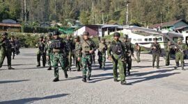 Kaskogabwilhan III, Marsda TNI Ir. Joko Sugeng Sriyanto, berkunjung ke Pos Satgas Yonif 731/Kabaresi di Distrik Beoga, Kabupaten Puncak, Papua Tengah, Kamis (9/7/2026). (Foto: Istimewa/Dok. Koops TNI Habema)