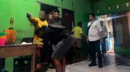Pelaku ditangkap polisi di kediamannya. (Foto: Istimewa)
