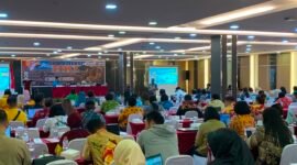 Para peserta mengikuti kegiatan sosialisasi Hak Kekayaan Intelektual di Ballroom Hotel Horison Diana Timika, Kamis (23/7/2026). (Foto: Ahmad)