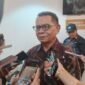 Kepala Dinas Kesehatan Mimika, Godfried Maturbongs. (Foto: Galeri Papua/Kevin Kurni)