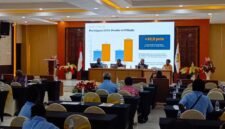 Anggota KPU Mimika, Hinorimus Kia Ruma, mengingatkan tingginya partisipasi pemilih di atas 100 persen harus diiringi penghitungan suara yang jujur serta akurat. Pesan itu disampaikan dalam Forum Diskusi Politik 
