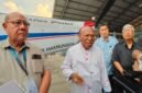 Uskup Jayapura Mgr. Yanuarius Theofilus Matopai You (tengah) didampingi Direktur PT Associated Mission Aviation (AMA) Bob Kayadu (kiri) memberikan keterangan pers di Jayapura, Papua, terkait pembakaran pesawat misi AMA di Distrik Balingga, Kabupaten Yahukimo. Jumat, 3 Juli 2026. GaleriPapua/Ikbal Asra