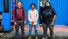 Dari kanan, Ketua Tim Kuasa Hukum LBH Tong Pu Ruang Aman, Gilbert Rumboirusi, S.H., M.H.; JR selaku korban; dan Muhammad Kevin Mus sebagai advokat. (Foto: Dok. Tong Pu Ruang Aman)