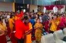 Pasangan yang mengikuti nikah massal dan isbat nikah terpadu di Graha Eme Neme Yauware, Rabu (5/8/2026). (Foto: Galeri Papua/Ahmad)