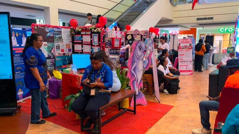 Suasana hari pertama Pameran Inovasi Daerah 3 besar pemenang Lomba Inovasi Daerah 2026, di Diana Mall lantai 2, Kamis (13/8/2026). (Foto: Galeri Papua/Ahmad)