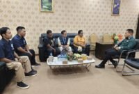 Amungsa Foundation bersama UNICEF melakukan audiensi dengan Ketua Komisi C DPRK Mimika, Herman Ghafur, untuk mendorong terbentuknya Perda tentang malaria, Kamis (20/8/2026). (Foto: Dok. Amungsa Foundation)