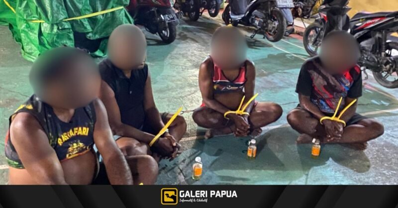 Lima terduga pelaku dibawa ke Mapolres Mimika Mile 32 untuk penanganan hukum lebih lanjut. (Foto: Humas Polres Mimika)